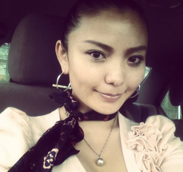 “Гэгээн муза”-гийн эзэн Д.Оюунзулын “будаггүй төрх”